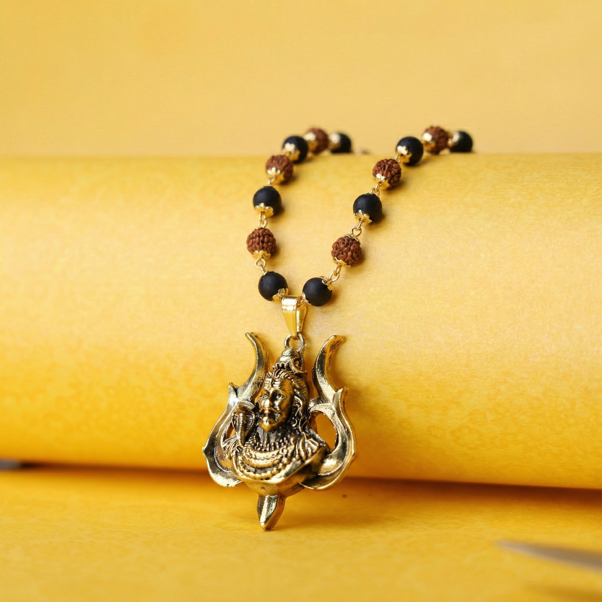 Om Shiv Trishul Karungali Malai with Rudraksha